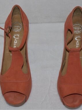 Like new Jeffrey Campbell Foxy Wood 5.5